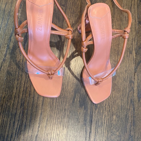 SCHUTZ size 8 brown heel - Picture 3 of 3